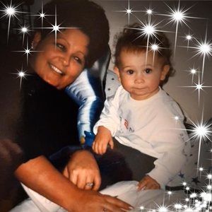 Meet your Posher, Rena